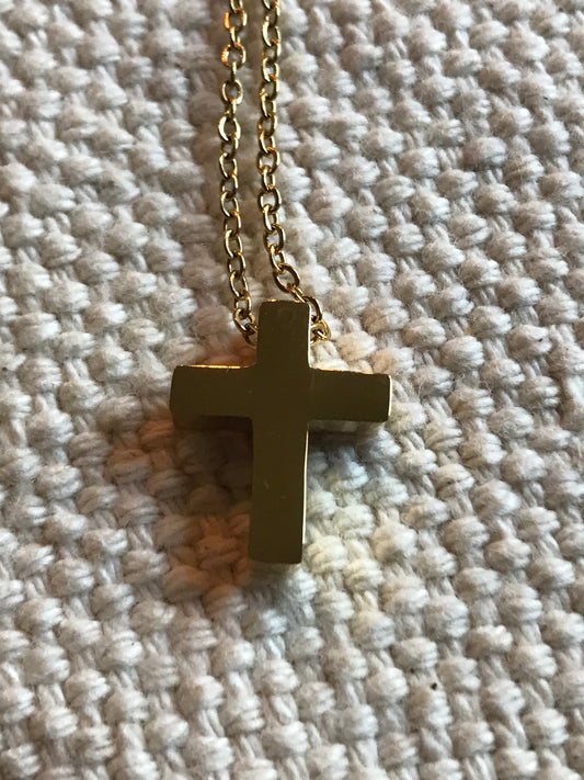 Plain Cross Necklace g.